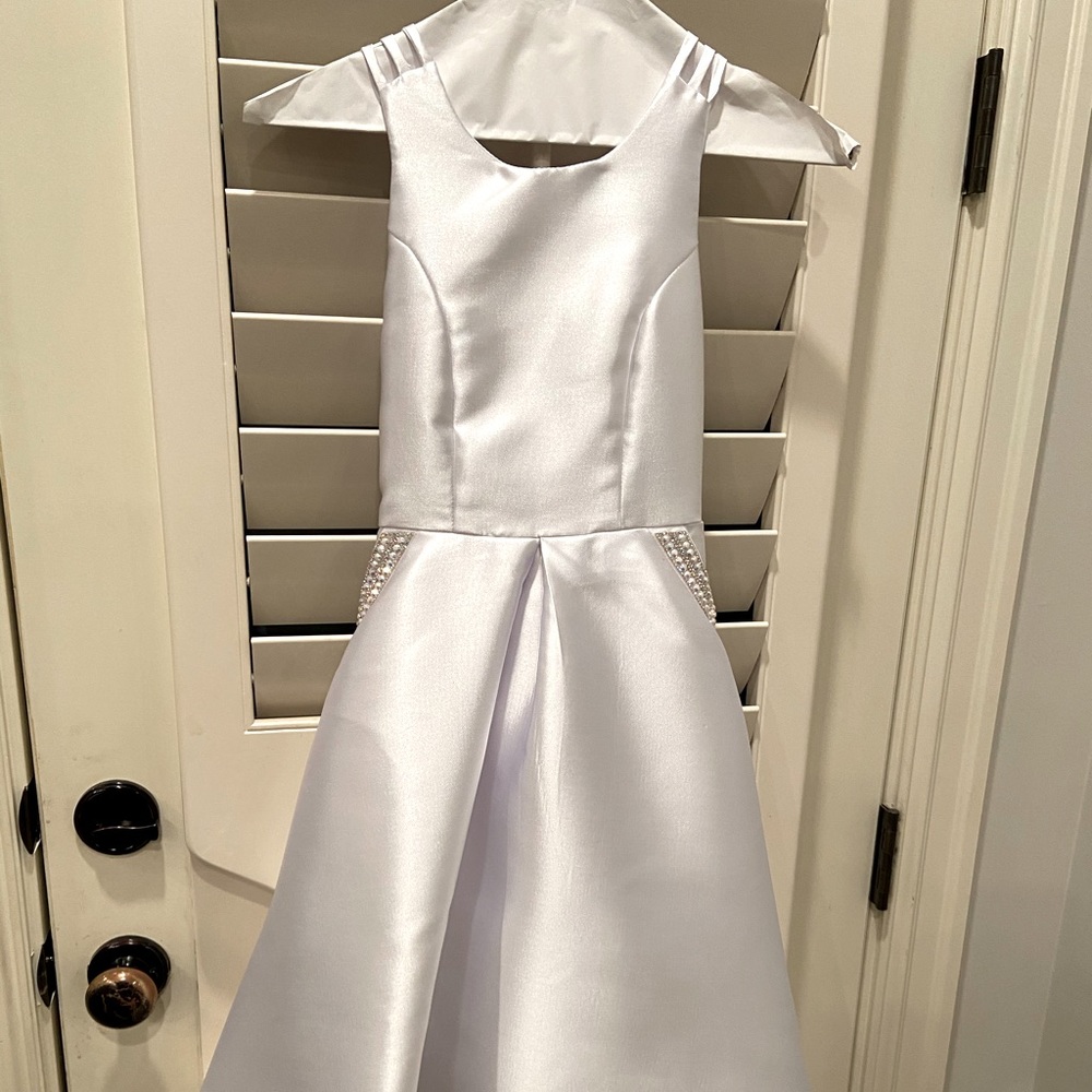 White Satin Hi-lo dress with pockets